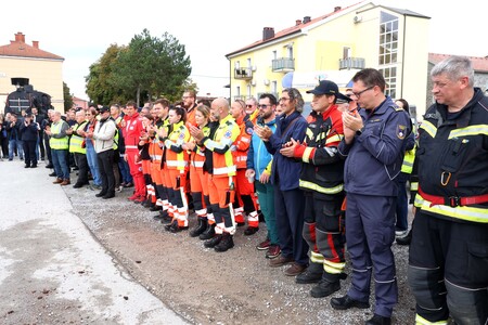 ŽELEZNIŠKA NESREČA VAJA79 FOTO LJUBO VUKELIČ